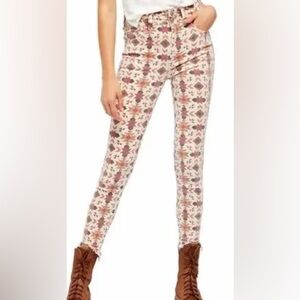 Free People We The Free Wild Child Printed Skinny Jeans size 28